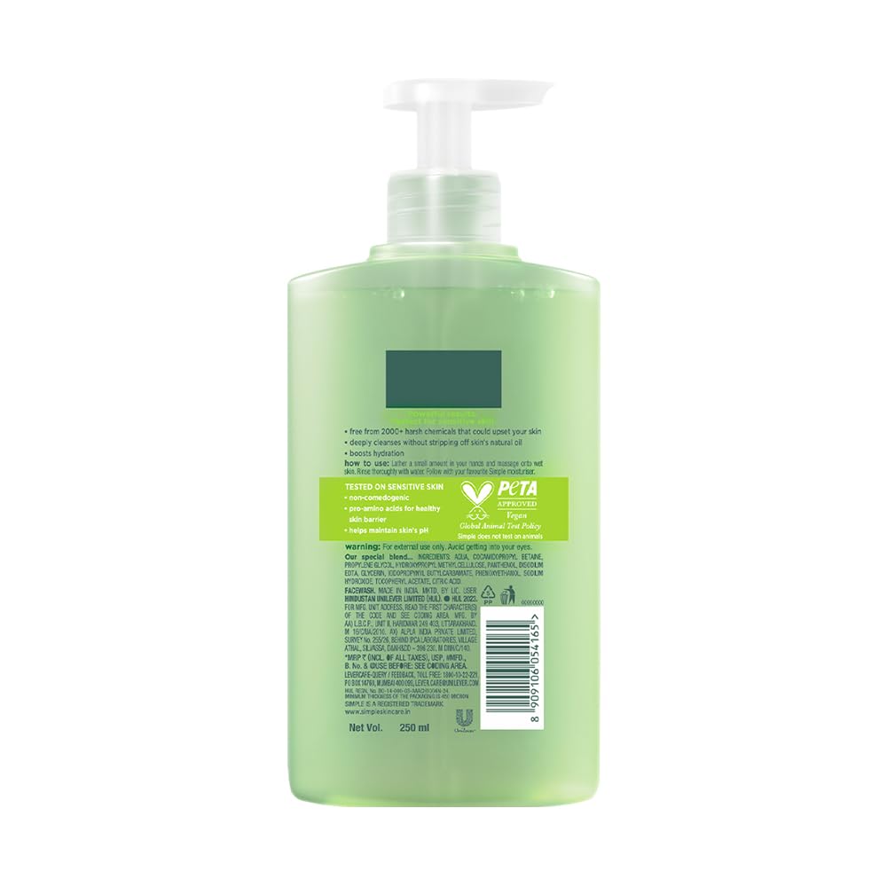 Simple Kind to Skin Refreshing Facial Wash | 100% Soap-Free Gentle Cleanser with Vitamin E & Glycerin | For All Skin Types | Perfect for Sensitive Skin, 250ml