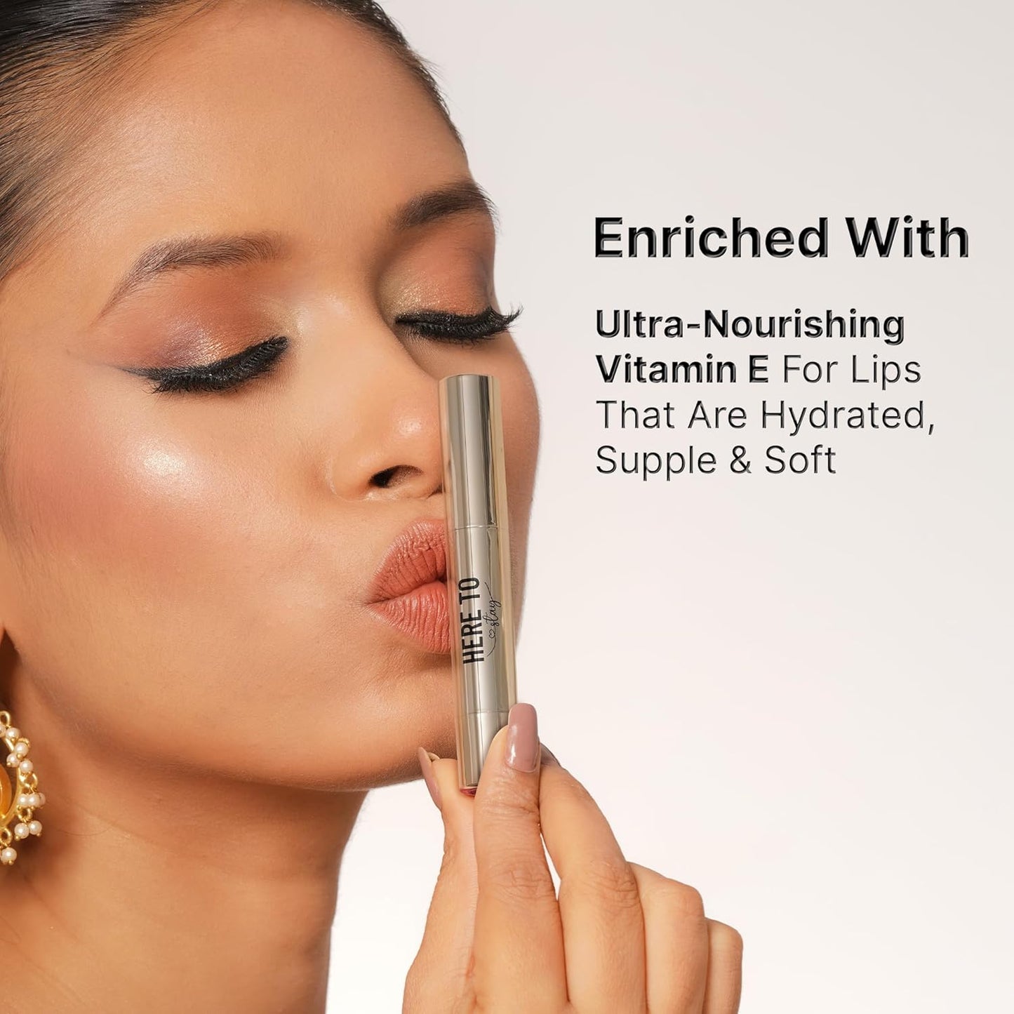 Swiss Beauty Select Here To Stay Lip Crayon | Velvety-Matte Finish | 12-Hour Stay | Enriched With Vitamin E | Retractable Packaging | Smooth Glide | 12 Gorgeous Shades | 2.5g, Shade- 5. French Toast